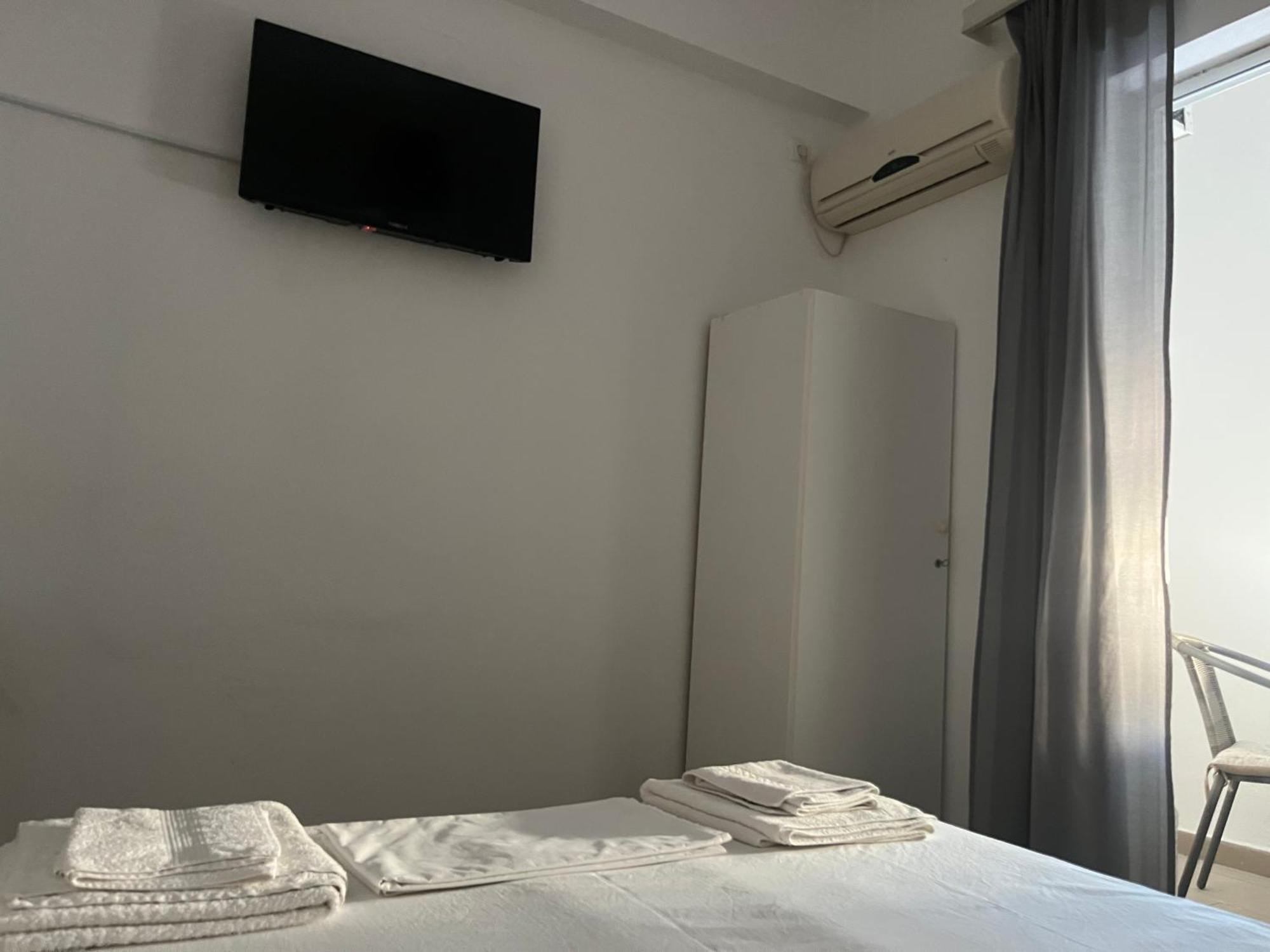 Ermou Apartment *